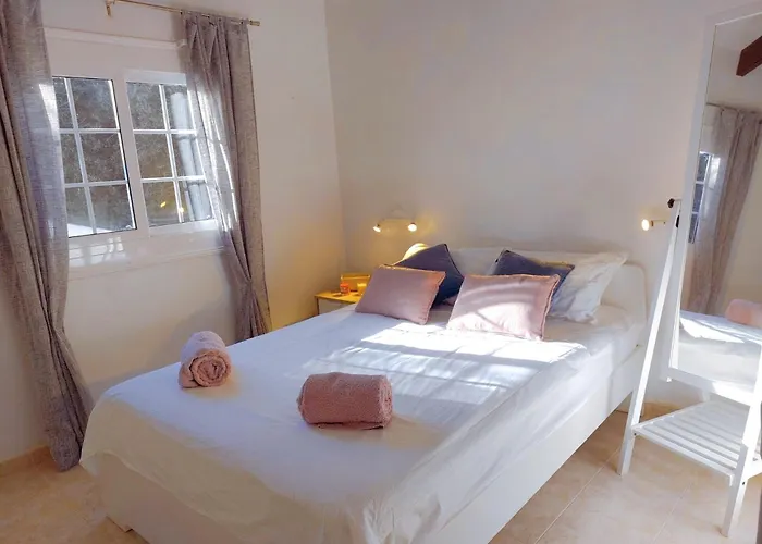 Casa Dos Mas בית נופש *